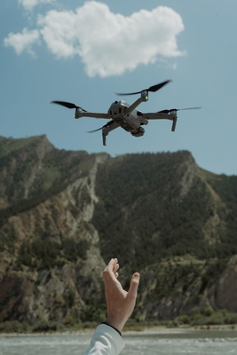 2.4G 5W Outdoor Super Drone Signal Booster 2,5 dB Lärm und 1 μS Schaltzeitverzögerung